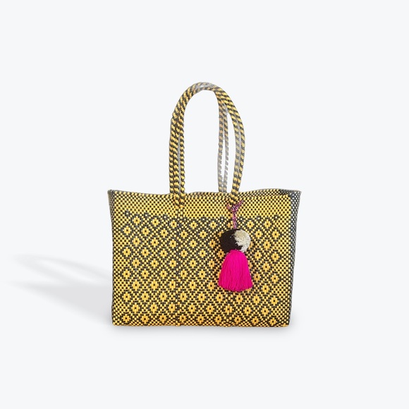 Pom pom tassel accesory no keychain Handbag charm - Picture 3 of 8